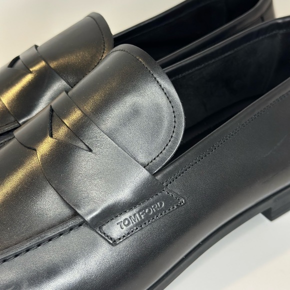 Tom Ford Smooth Leather Sean Penny Loafer - Picture 6 of 16